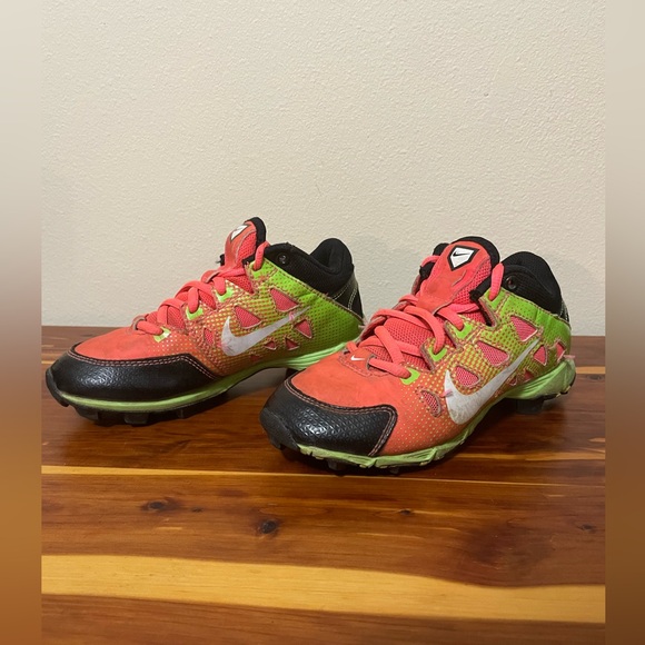 Nike t-ball pink & neon green cleats child size 13 - Picture 6 of 8